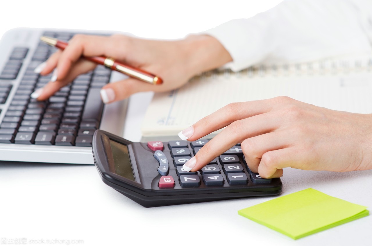 手在計(jì)算器