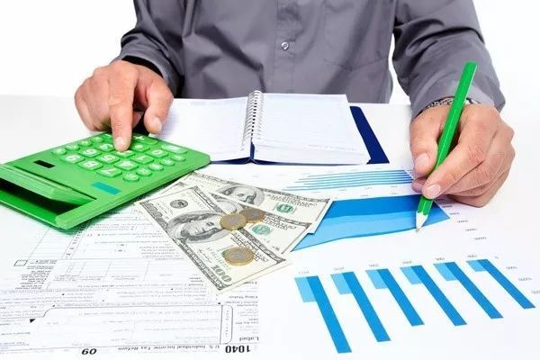 定了!會(huì)計(jì)從業(yè)資格證取消!網(wǎng)友:我可能考了一個(gè)絕證&hellip;